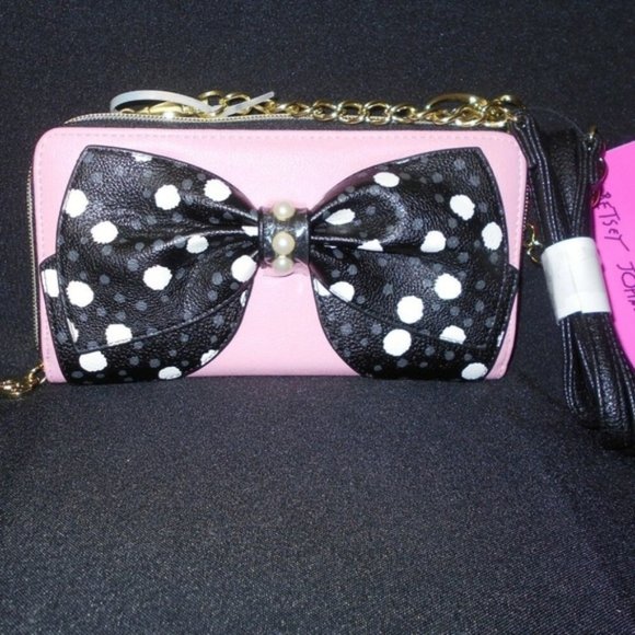 Betsey Johnson Handbags - Betsey Johnson CONVERTIBLE BOW CLUTCH
